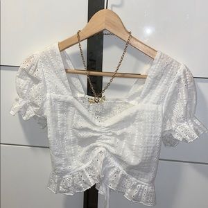 White crop top Puff sleeved shirt